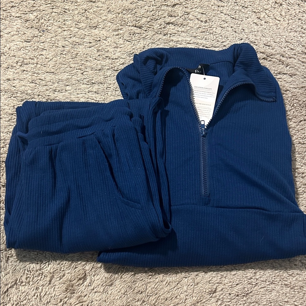 Navy jogger set